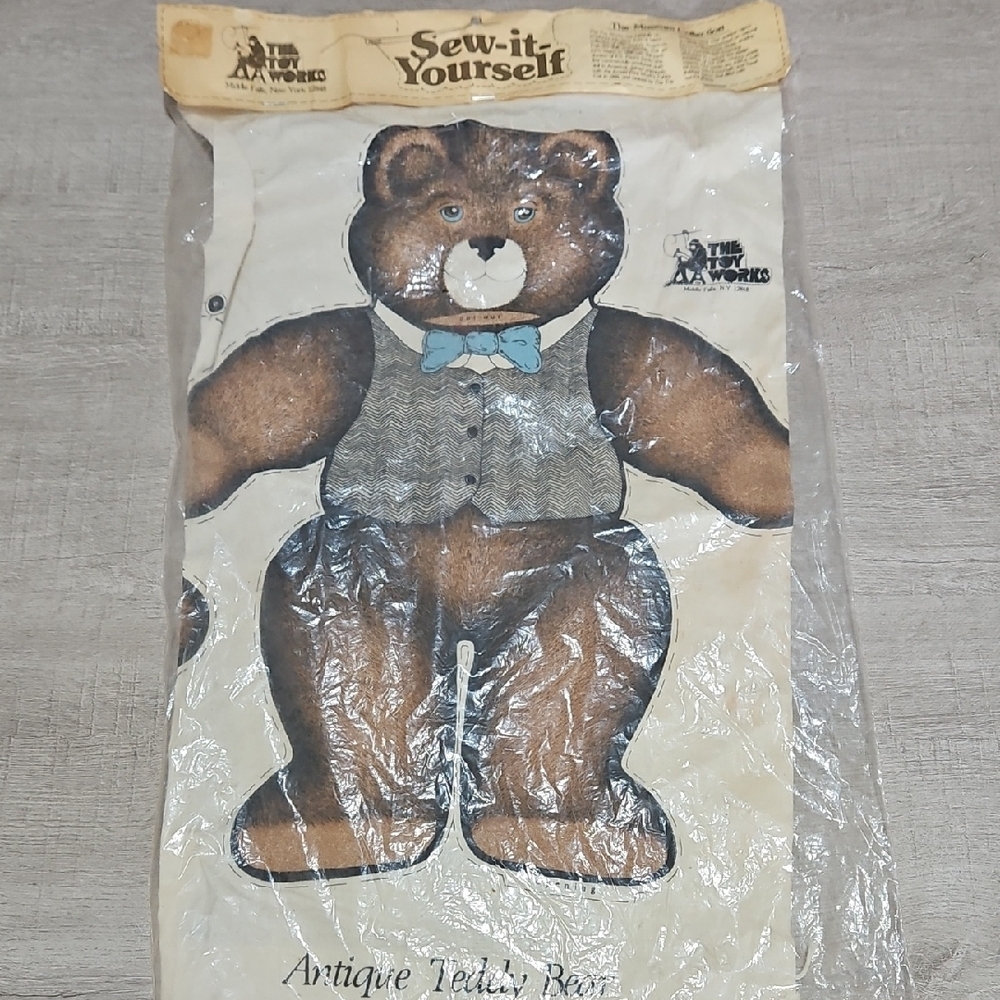 The Toy Works Sew-it Yourself Antique Teddy Bear Kit